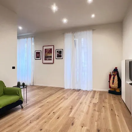 Della Duchessa - 100m Da Porta Susa - By Rd Domus Apartamento Turim