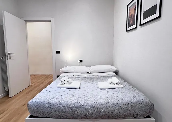 Della Duchessa - 100m Da Porta Susa - By Rd Domus Apartamento