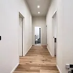 Della Duchessa - 100m Da Porta Susa - By Rd Domus Apartamento *