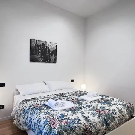 Della Duchessa - 100m Da Porta Susa - By Rd Domus Διαμέρισμα Τορίνο