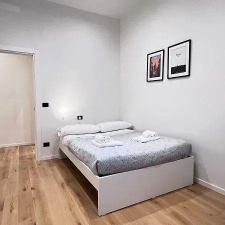 Della Duchessa - 100m Da Porta Susa - By Rd Domus Apartament *