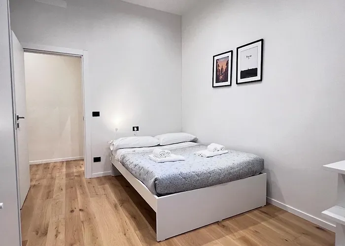 Della Duchessa - 100m Da Porta Susa - By Rd Domus Apartament *